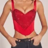 Haut corset à lacets et encolure en cœur Allure, couleur rose rouge Haut corset à lacets et encolure en cœur Allure, couleur rose rouge
