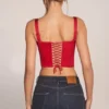 Haut corset à lacets et encolure en cœur Allure, couleur rose rouge Haut corset à lacets et encolure en cœur Allure, couleur rose rouge