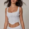 Haut corset à lacets orné Letitia en blanc Haut corset à lacets orné Letitia en blanc