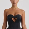 Haut corset sans bretelles Amora avec découpe en forme de cœur et ornements, noir Haut corset sans bretelles Amora avec découpe en forme de cœur et ornements, noir