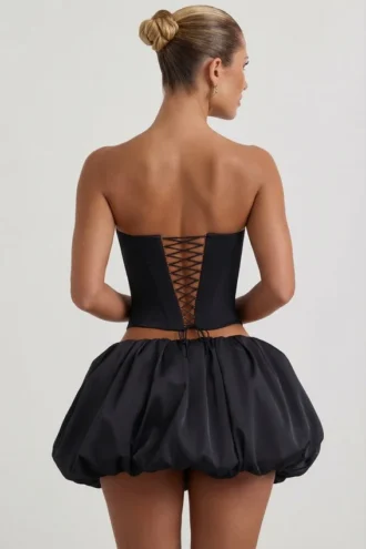 Haut corset sans bretelles Amora avec découpe en forme de cœur et ornements, noir