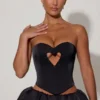 Haut corset sans bretelles Amora avec découpe en forme de cœur et ornements, noir Haut corset sans bretelles Amora avec découpe en forme de cœur et ornements, noir