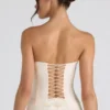 Haut corset sans bretelles à lacets et fronces Melvina, couleur ivoire Haut corset sans bretelles à lacets et fronces Melvina, couleur ivoire