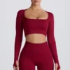 Haut court à manches longues sans coutures Super Sculpt, couleur bordeaux Haut court à manches longues sans coutures Super Sculpt, couleur bordeaux