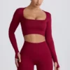 Haut court à manches longues sans coutures Super Sculpt, couleur bordeaux Haut court à manches longues sans coutures Super Sculpt, couleur bordeaux