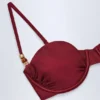 Haut de bikini à armatures froncé et orné de perles Bruny, couleur cerise foncée Haut de bikini à armatures froncé et orné de perles Bruny, couleur cerise foncée