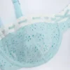 Haut de bikini balconnet à armatures Ravello en broderie anglaise bleu poudré Haut de bikini balconnet à armatures Ravello en broderie anglaise bleu poudré