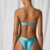 Haut de bikini bandeau turquoise orné de perles d’eau douce Haut de bikini bandeau turquoise orné de perles d’eau douce
