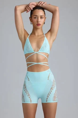 haut de bikini bretelles croises orn liberty bleu glacier 1 330x495 - Haut de bikini &agrave; bretelles crois&eacute;es orn&eacute; Liberty, bleu glacier