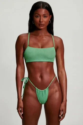 Haut de bikini à bretelles et encolure dégagée en seersucker vert écume