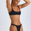 Haut de bikini Malibu à encolure dégagée, noir Haut de bikini Malibu à encolure dégagée, noir