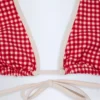 Haut de bikini Morella à dos nu en vichy rouge Haut de bikini Morella à dos nu en vichy rouge