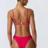 Haut de bikini Sanibel à découpes et chaînes, rose framboise