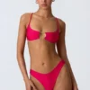 Haut de bikini Sanibel à découpes et chaînes, rose framboise