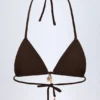 Haut de bikini triangle Canggu avec détails charmants, couleur chocolat noir Haut de bikini triangle Canggu avec détails charmants, couleur chocolat noir
