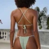 Bas de bikini cheeky à nouer sur les côtés Crinkle Swim, couleur sauge Bas de bikini cheeky à nouer sur les côtés Crinkle Swim, couleur sauge