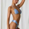 Haut de bikini triangle à double bretelles Tropics en bleu ciel Haut de bikini triangle à double bretelles Tropics en bleu ciel