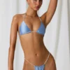 Haut de bikini triangle Keshi avec détails en perles, bleu ciel Haut de bikini triangle Keshi avec détails en perles, bleu ciel