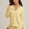 Haut de pyjama à manches longues Mirae en modal, jaune pastel Haut de pyjama à manches longues Mirae en modal, jaune pastel