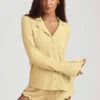 Haut de pyjama à manches longues Mirae en modal, jaune pastel Haut de pyjama à manches longues Mirae en modal, jaune pastel
