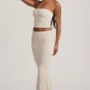 Haut en dentelle froncée sans bretelles Tamia, couleur ivoire Haut en dentelle froncée sans bretelles Tamia, couleur ivoire