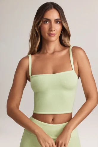 Haut à encolure carrée en modal Lai, vert sauge