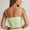 Haut à encolure carrée en modal Lai, vert sauge Haut à encolure carrée en modal Lai, vert sauge