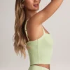 Haut à encolure carrée en modal Lai, vert sauge Haut à encolure carrée en modal Lai, vert sauge