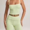 Haut à encolure carrée en modal Lai, vert sauge Haut à encolure carrée en modal Lai, vert sauge