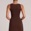 Haut à encolure carrée Veya en marron chocolat Haut à encolure carrée Veya en marron chocolat