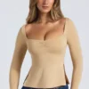 Haut Fiora en modal à encolure en cœur et dos nu, couleur sable Haut Fiora en modal à encolure en cœur et dos nu, couleur sable