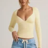 Haut à manches longues froncé Emry en Modal, couleur jaune crème Haut à manches longues froncé Emry en Modal, couleur jaune crème