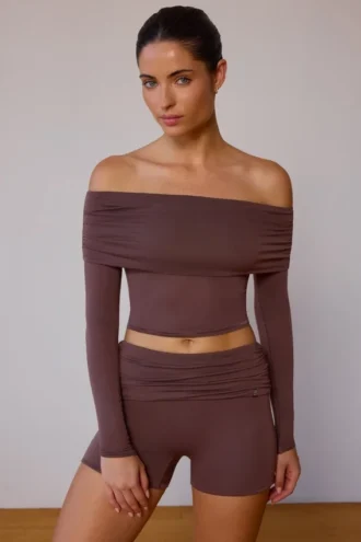 Haut transparent à manches longues et épaules dénudées, couleur marron taupe