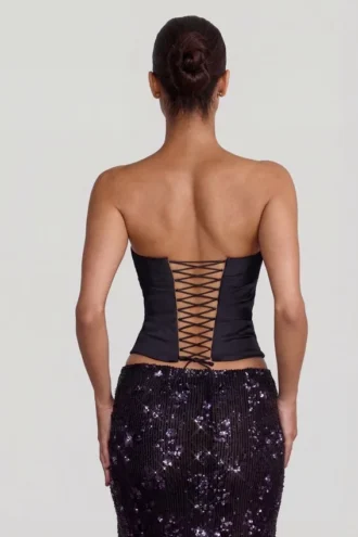 Jupe longue à taille mi-haute et fente sur la cuisse Nevara, ornée de paillettes, en noir-violet