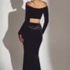 Jupe longue taille moyenne en velours Nixie, couleur noir jais Jupe longue taille moyenne en velours Nixie, couleur noir jais
