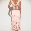 Jupe midi à ourlet en pointe et taille mi-haute Winika, rose Jupe midi à ourlet en pointe et taille mi-haute Winika, rose