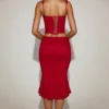 Jupe midi évasée en dentelle corail à taille mi-haute, couleur True Red Jupe midi évasée en dentelle corail à taille mi-haute, couleur True Red