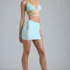 Jupe mini taille moyenne Joni ornée, bleu glacier Jupe mini taille moyenne Joni ornée, bleu glacier