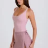 Jupe-short croisée en maille côtelée, couleur mauve Jupe-short croisée en maille côtelée, couleur mauve