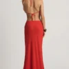 Jupe-short à fente taille moyenne Keona en rouge piment Jupe-short à fente taille moyenne Keona en rouge piment