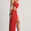 Jupe-short à fente taille moyenne Keona en rouge piment Jupe-short à fente taille moyenne Keona en rouge piment