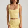 Jupe taille basse ornée Jianna en jaune Jupe taille basse ornée Jianna en jaune