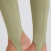 Legging à taille mi-haute et sangles en forme d&rsquo;étrier, couleur Matcha