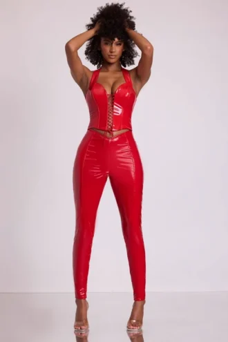 Leggings en vinyle Samara à taille haute en V, couleur rouge feu