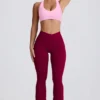 Leggings Soft Active à taille en V et poches, jambes évasées, couleur bordeaux