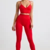 Leggings taille haute Define Luxe en rouge Leggings taille haute Define Luxe en rouge
