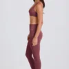 Leggings à taille mi-haute et revers en açaï Leggings à taille mi-haute et revers en açaï