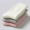 Lot de 3 paires de chaussettes Pilates multicolores Lot de 3 paires de chaussettes Pilates multicolores