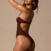 Maillot de bain 1 pièce bandeau à découpes Faye, couleur brun espresso Maillot de bain 1 pièce bandeau à découpes Faye, couleur brun espresso