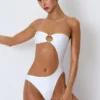 Maillot de bain 1 pièce bandeau à découpes orné de perles Miami en blanc Maillot de bain 1 pièce bandeau à découpes orné de perles Miami en blanc
